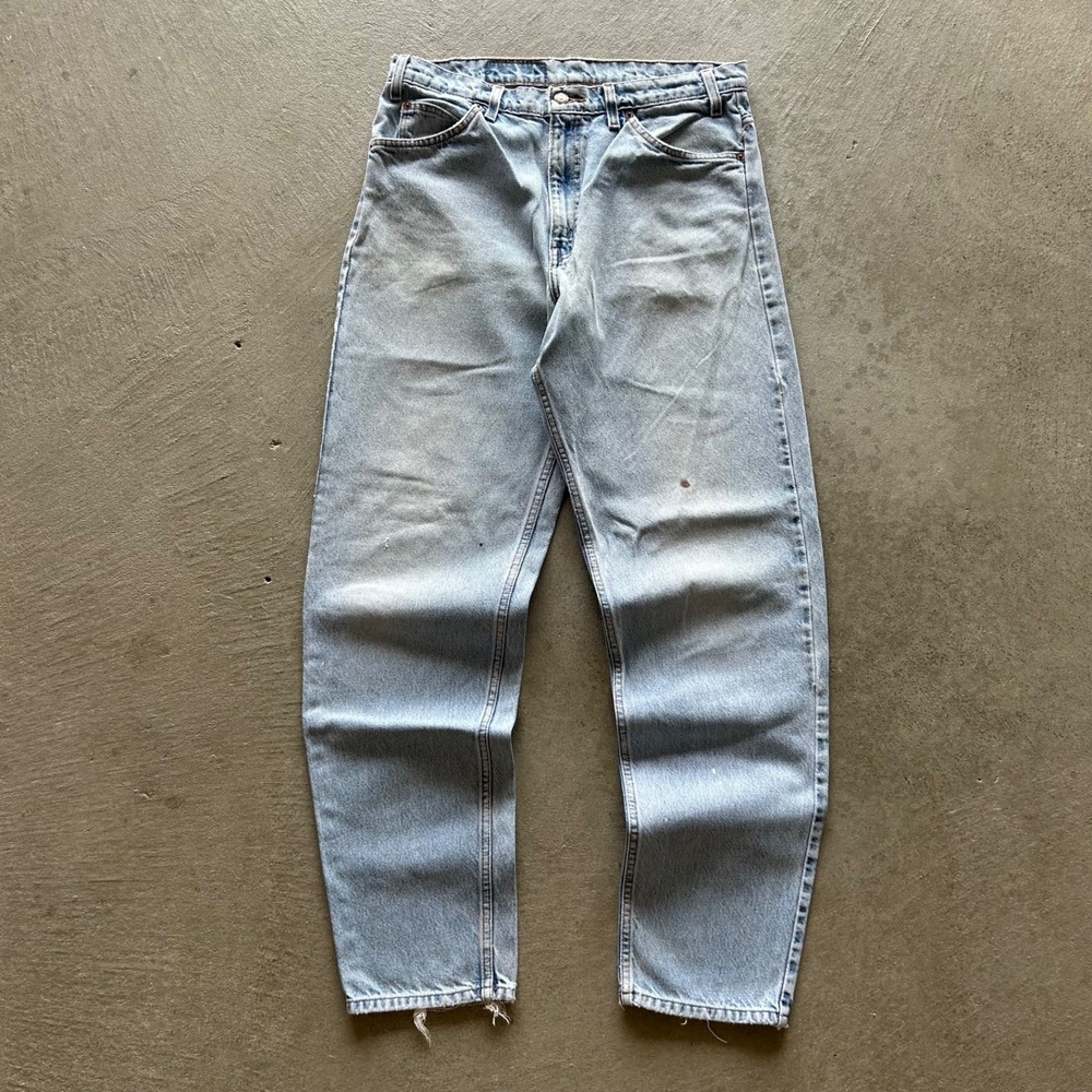 Vintage 90s Levis 550 Jeans Size 34x34 Blue Light Denim Relaxed Fit Tapered Leg
